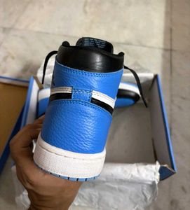 Nike Air Jordan 1 High UNC TOE