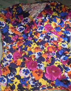 Floral V-Neck Top