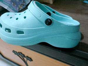 Aqua Crocs - Size Unknown