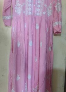 Nayra cut chikankari kurti✨