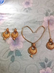 Necklace Earrings And Mangtika