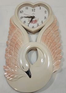 Wall Clock & Decor ⏰️