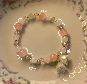 Elegant Pearl & Shell Charm Keychain