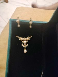 Original Pearl and Rhinestone Jewelry Set