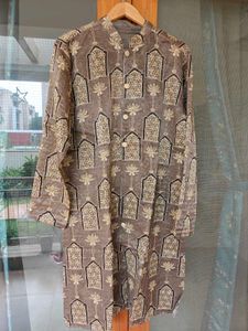 Elegant Embroidered Kurta