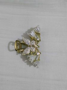 Pearl Flower Hair Claw Clip