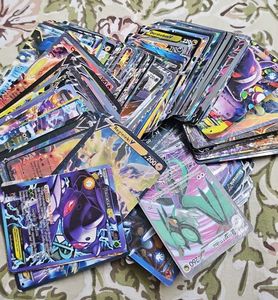 200+ Pokemon Cards
