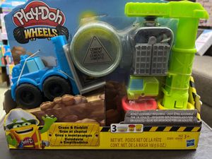 Play Doh - wheels with Crane & Rail , 3+ Years