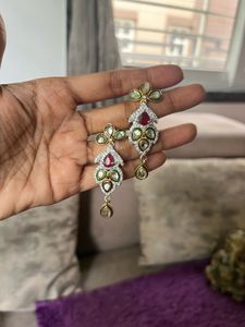 AD Elegant Kundan Necklace &amp; Earring Set
