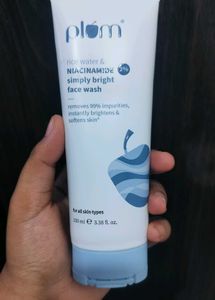 Sealed Plum Rice Water & Niacinamide Face Wash
