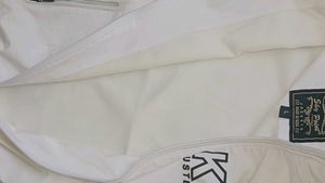 This is a brand new jacket, used once.