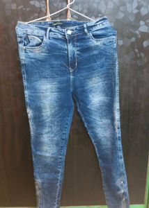 Womens Blue Jeans Stylish