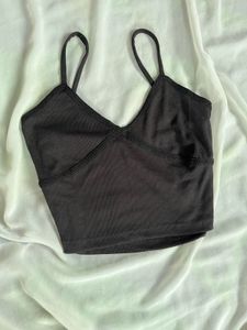 🌸 Black Crop Top 🌸