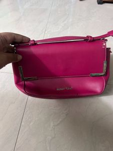 Sling Bag (Benetton)