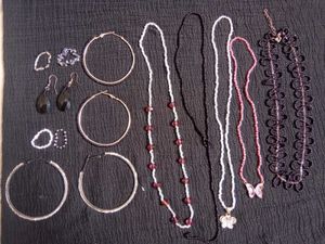 Jwellery Earings Necklace Bala