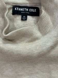 Sleeveless Mock Neck Top