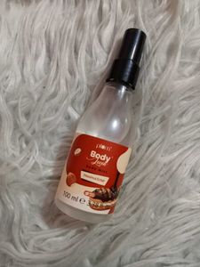 Plum BodyLovin' Hazelnut Eclair Body Mist