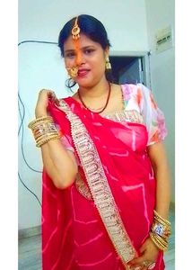 Saree With Unstitched Blouse Piece