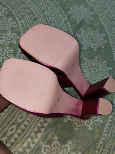 Shoetopia New Pink Platform heels