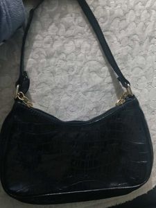 Chic Black Shoulder Bag