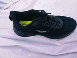 RED TAPE shoes only wore 5 times