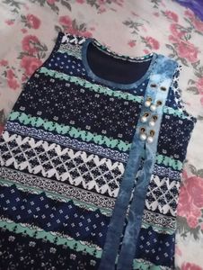 Patterned Sleeveless Top