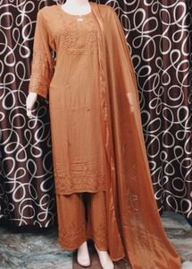 Chikankari Lakhnowi Rayon Kurti Set