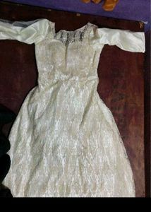 wedding Gown with free moisturizer and bangles