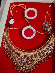 Necklace Set