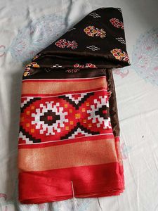 Elegant Ethnic Patterned Saree