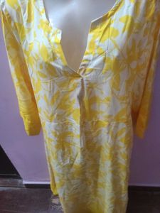 New Unused Xxl Avaasa Yellow Floral Kurta/Dress