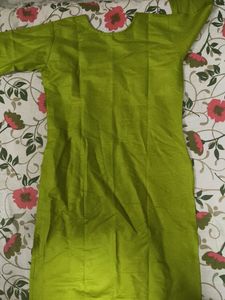 Elegant Green Embroidered Kurta
