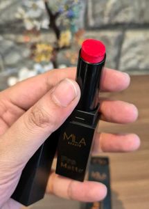 MILA Pro Matte Lipstick - Red