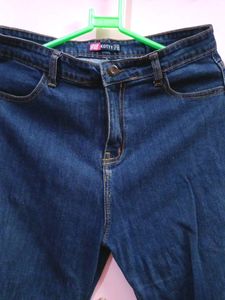 Kotty Navy Blue Straight Fit Jeans