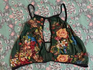 SEXY FLORAL TOP