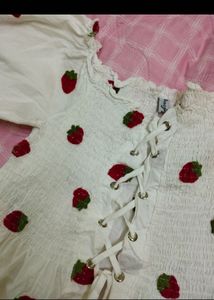 Strawberry Print🍉Pinterestly🍓Embroided PeplumTop