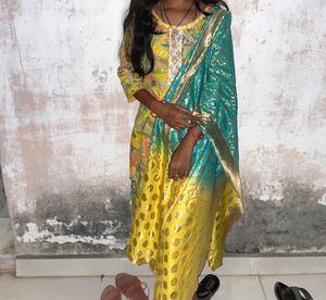 Yellow &amp; Blue Kurta Set