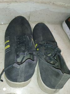 10 No. Shoes____4 जोड़ी