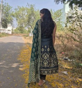 Elegant Black &amp; Green Salwar Suit