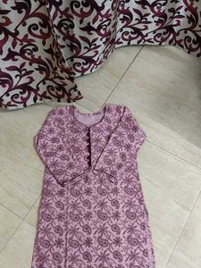 Floral Print Kurta with heart shape neck