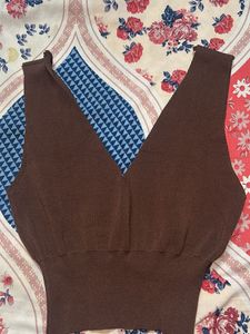 brown deep neck crop top