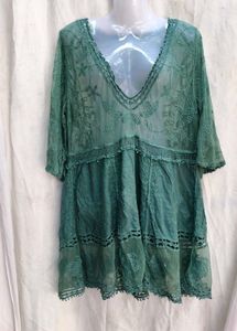 16412. Green Lace Detail Tunic Top
