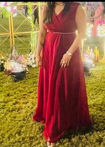 gown
