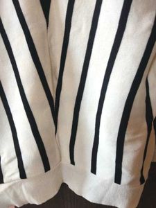 White Tshirt For Women 🌻