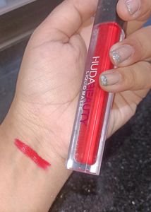 Huda Beauty Liquid Lipstick Shade - HeartBreaker