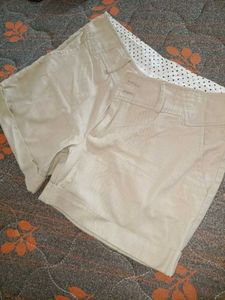 Cute Khaki Shorts