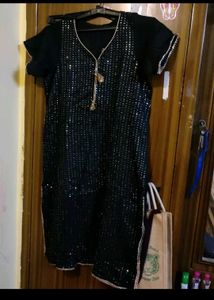 Combo Of One Kurti And Four Suit