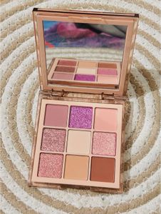 Huda Beauty  Nude Obsession S Eyeshadow Palate