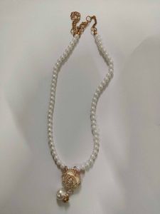 Pearl Necklace with Camellia Pendant