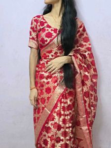 Elegant Red Banarasi Saree ❤️🥹